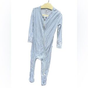 Posh Peanut 💙🤍Stripe Footie Sleeper (12-18 Months) – Super Soft Bamboo